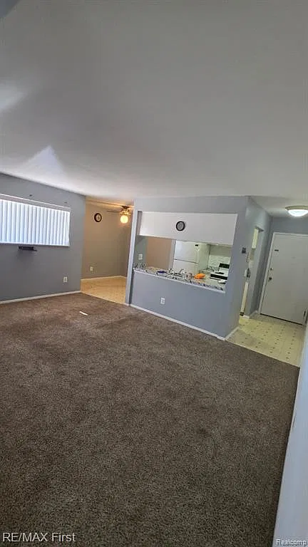 1 bed, 1.0 bath, 749 sqft, $1,000 — Photo 3