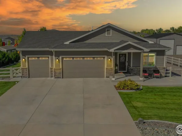 505 Remington Dr, Hudson, CO 80642
