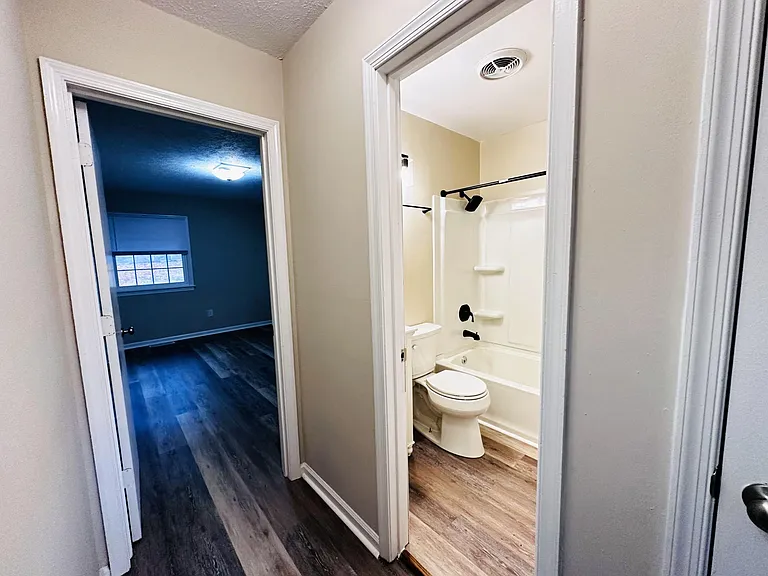 115 Carman Ave #24 — Photo 21