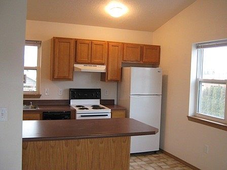 2nd image of 1101 N Russell St APT 101