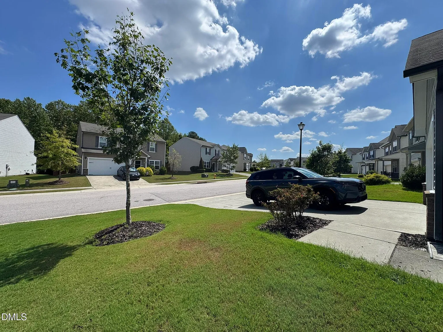 4 bed, 3.5 bath, 2400 sqft, $2,195 — Photo 3