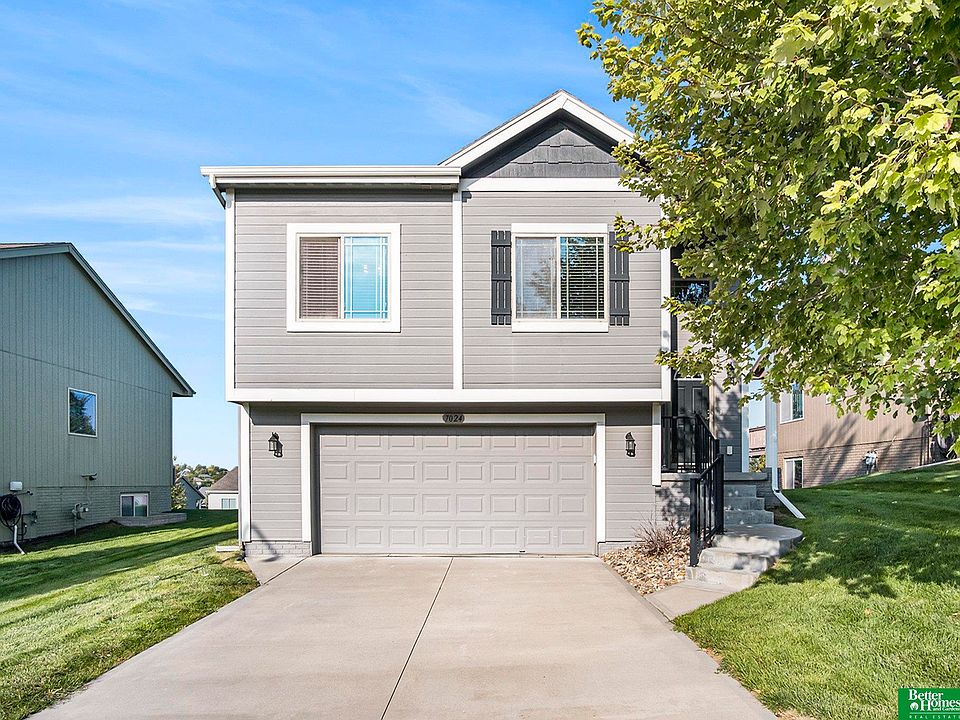 1st image of 7024 S 183rd Ave