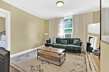 Rented by R New York