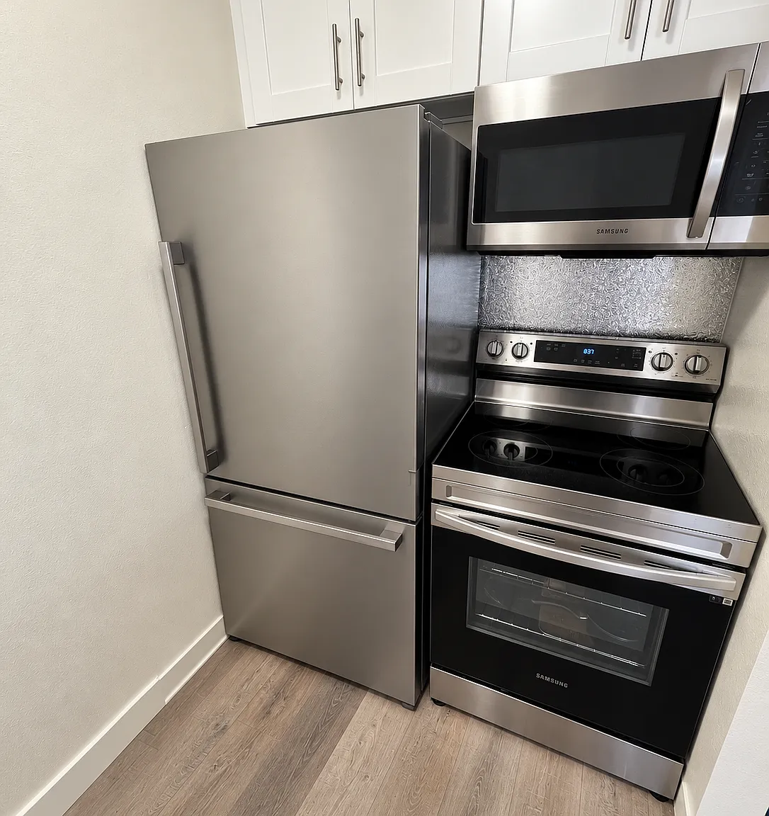 Studio, 381 sqft, $1,840 — Photo 4