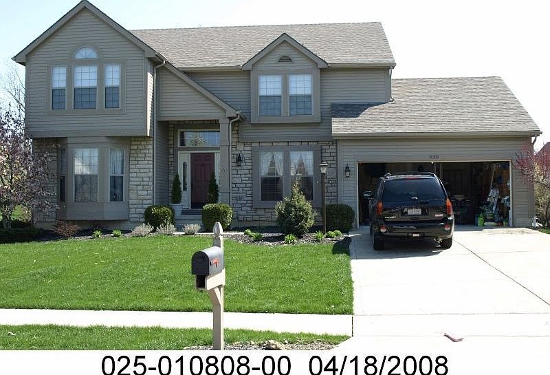 1st image of 930 Thayer Dr