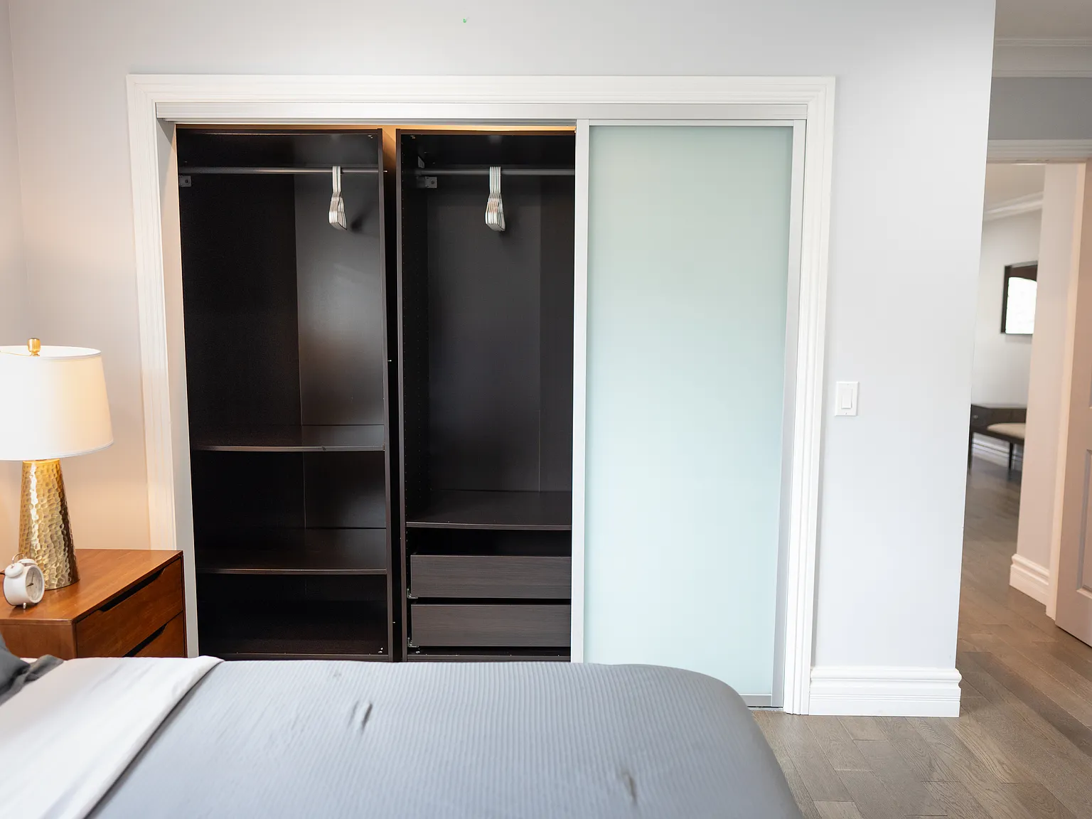 4 bed, 2100 sqft, $10,000 — Photo 4
