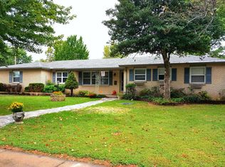 1523 W Westview St, Springfield, MO 65807