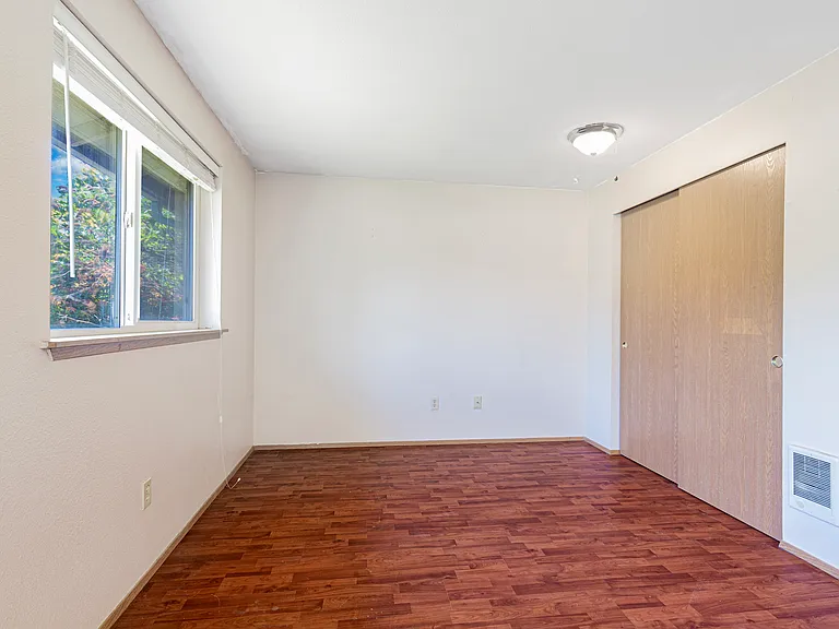 5708 S Verde St — Photo 3