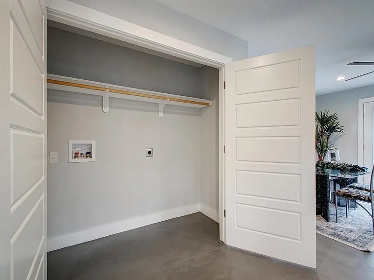 1101 Estes Ave #B — Photo 5