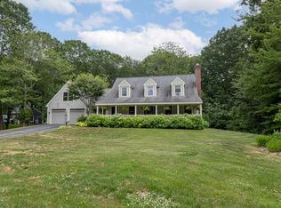 12 Hampton Cir, Scarborough, ME 04074