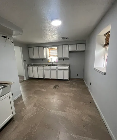 2000 Marshall Rd #A — Photo 5