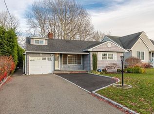 66 Central Ave, Amityville, NY