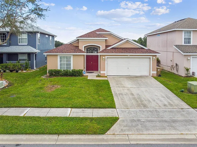 640 Chadbury Way — Photo 3