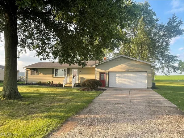 10315 Fulton Rd, Marshallville, OH 44645