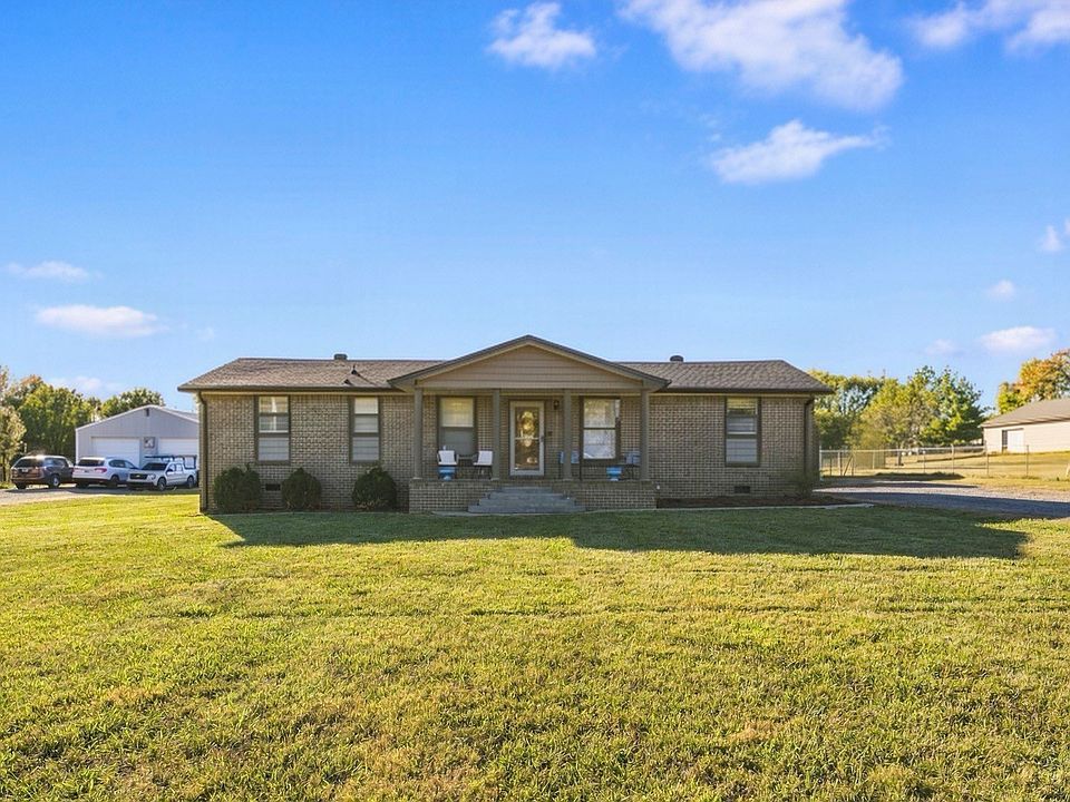 1st image of 70 Byars Ln