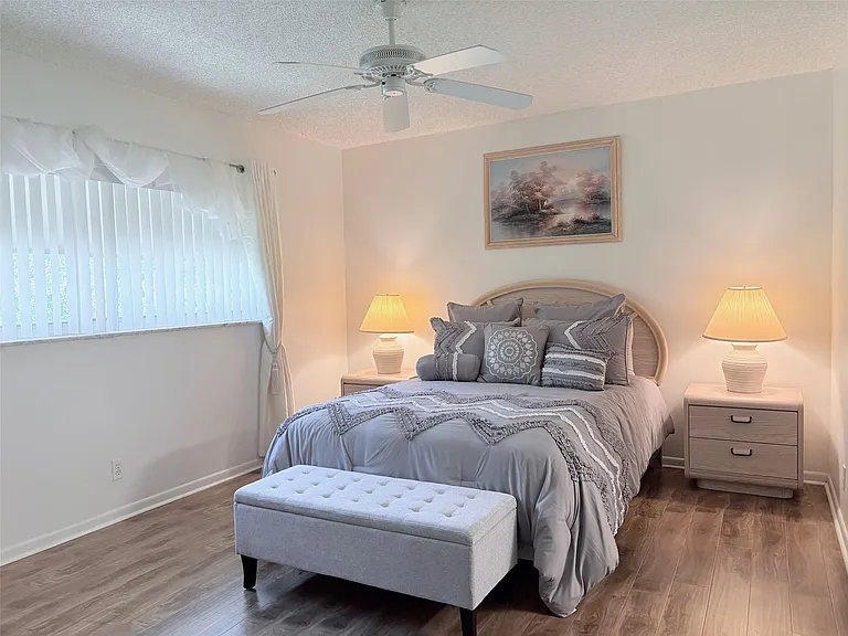 1055 Country Club Dr #404 — Photo 12