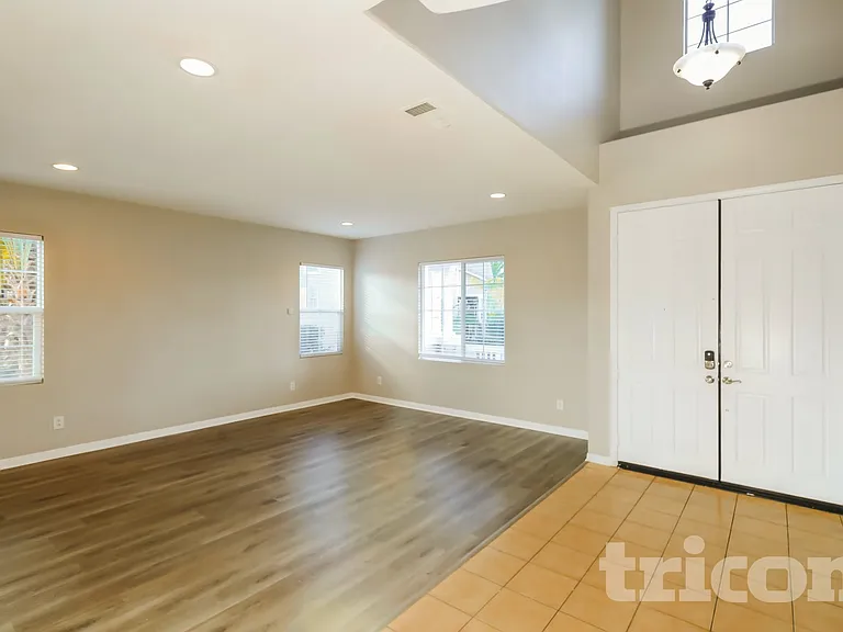 41808 Davidson St — Photo 4