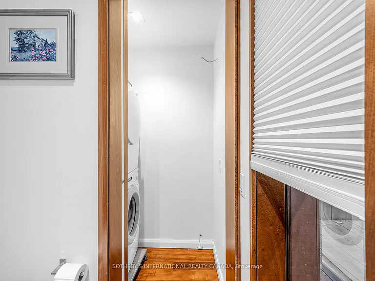 32 Regal Rd — Photo 26