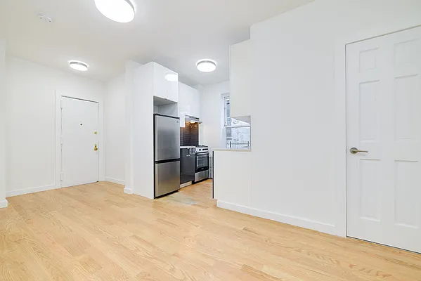 Rented by Keller Williams NYC | media 8