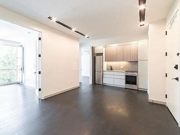 2nd image of 233 Winthrop St #2B