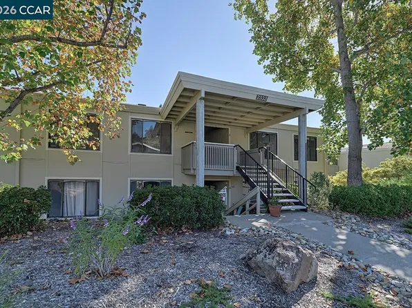 2333 Pine Knoll Dr Unit 13, Walnut Creek, CA 94595