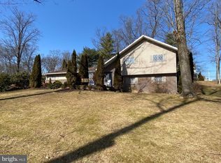 14 Spruce Rd, Orwigsburg, PA 17961