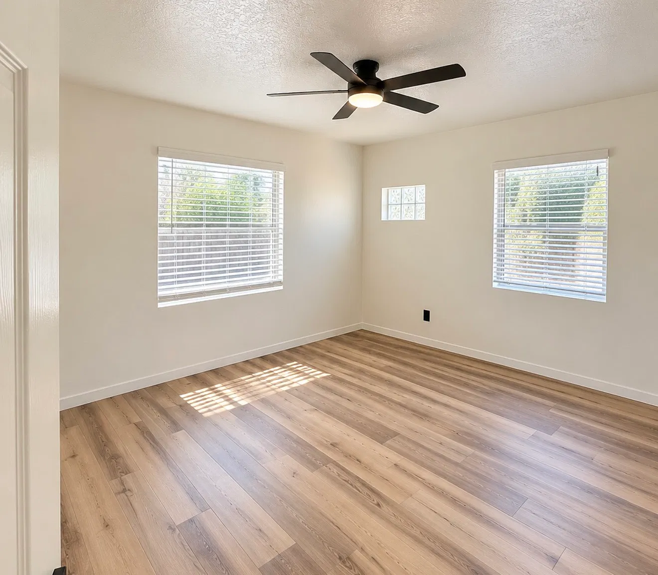 3 bed, 1550 sqft, $2,400 — Photo 4