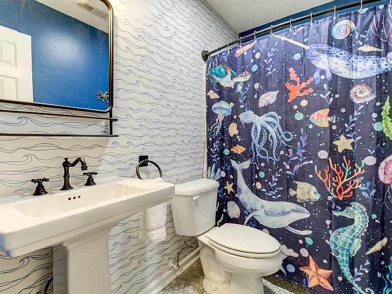 201 Adele Ct — Photo 9