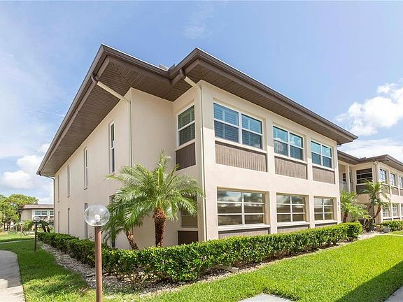 2nd image of 4557 Garnet Dr Unit 102