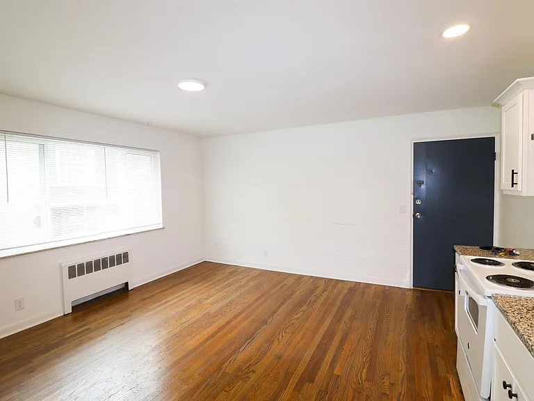 5017 Madison Road — Photo 8