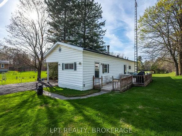 1023 Moon Rd, Central Frontenac, ON K0H 1T0