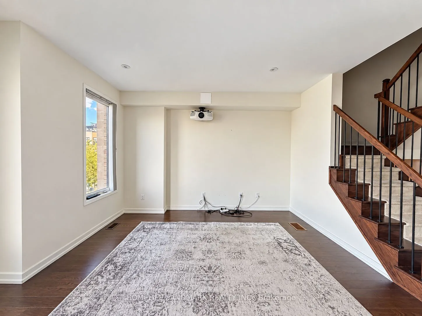 4 bed, $3,900 — Photo 4