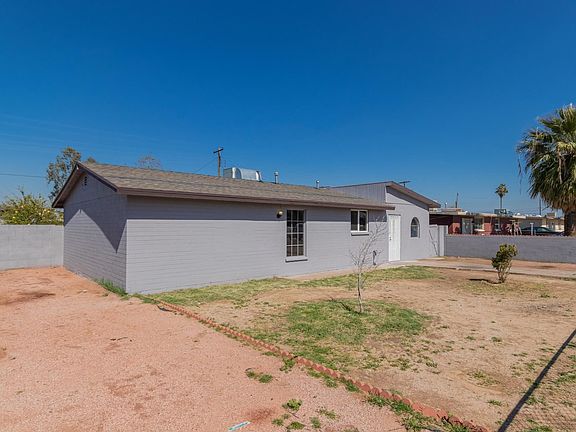 2nd image of 1842 E Lynne Ln