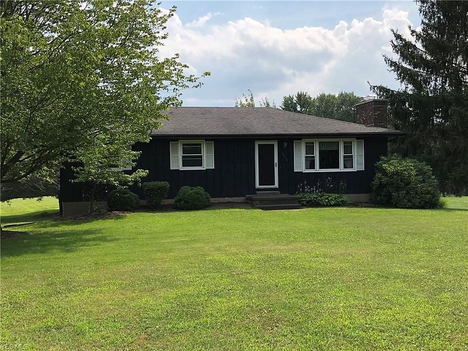 1st image of 1858 Meadowlark Dr