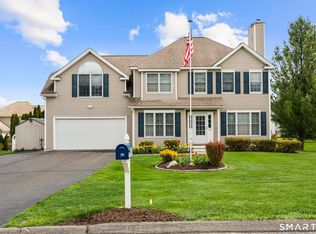 30 Reynolds Farm Rd, New Milford, CT 06776