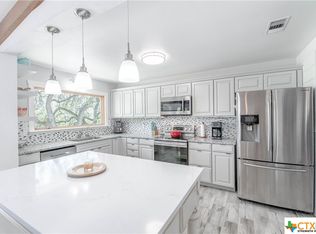 620 Cannan Rd, Canyon Lake, TX 78133