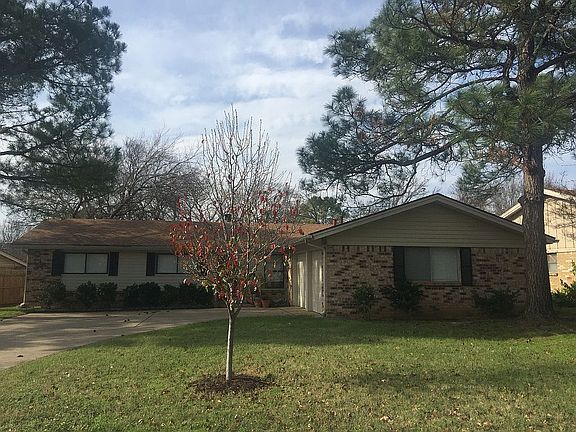 2nd image of 504 Eastcliff Dr
