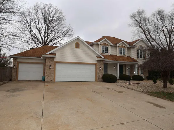 53100 Corydon Ct, Granger, IN 46530