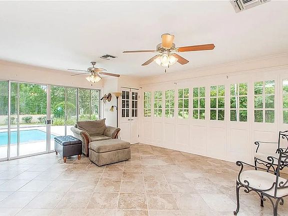 Den / Second livingroom