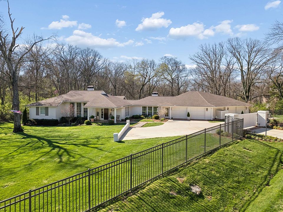 1st image of 6010 Hickory Valley Rd