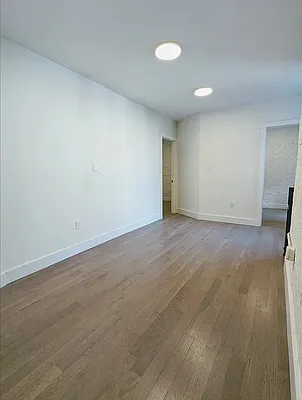 Rented by Compass | media 13