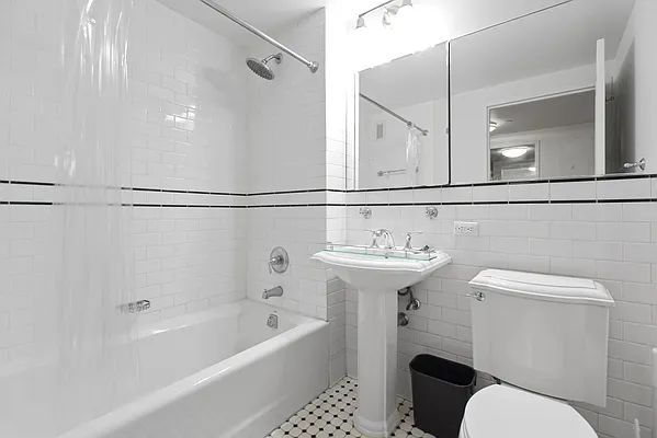 Rented by Keller Williams NYC | media 10