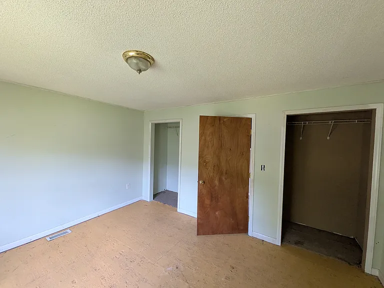326 Cove Creek Rd — Photo 7