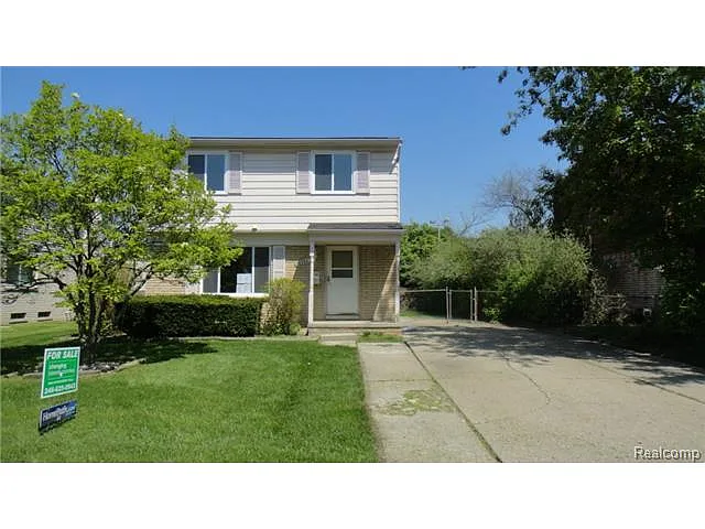 29464 Brentwood St photo 1