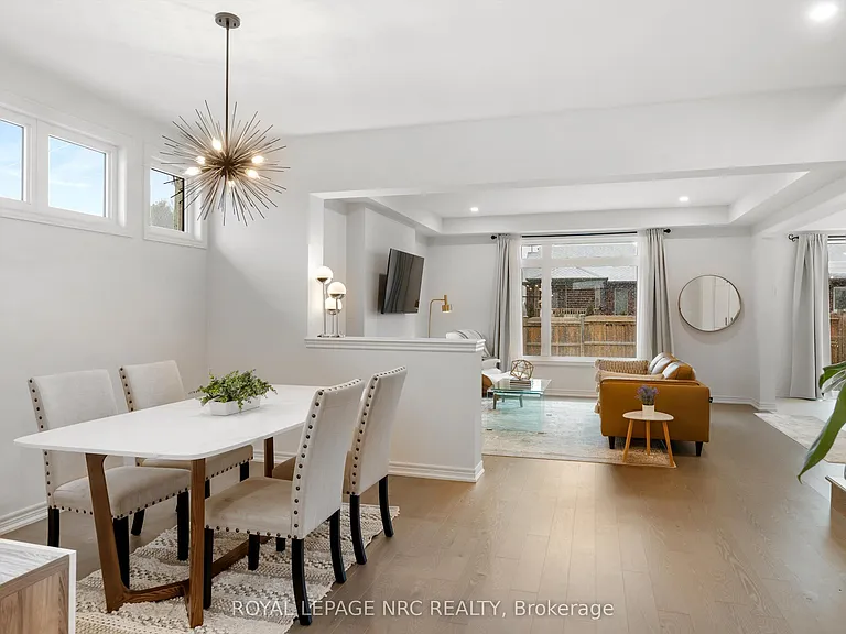 20 Myrtle St — Photo 4