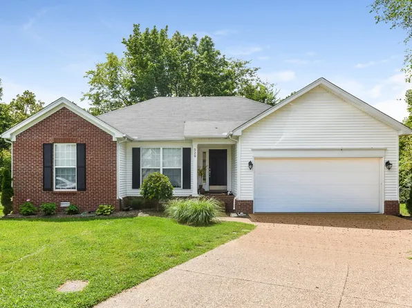 529 Leslie Ann Ct, Hermitage, TN 37076