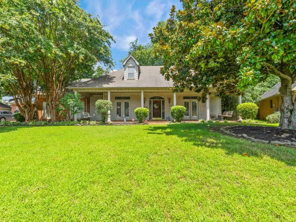1614 Wood Farms Dr, Cordova, TN 38016