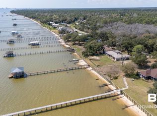 9202 Bay View Dr, Lillian, AL 36549