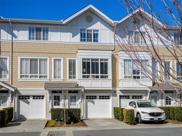 370 Latoria Blvd #12, Colwood, BC V9C 0N9