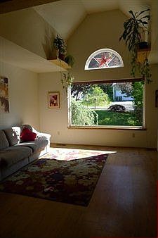 1st image of 7232 Piedra Dr SW